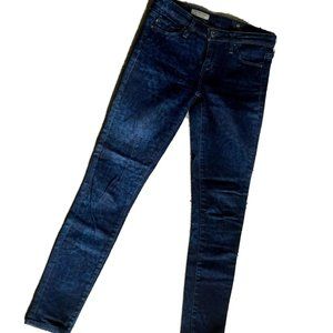 AG ADRIANO GOLDSCHMIED Dark Wash Legging Ankle Jeans w/ subtle Pattern Size 25